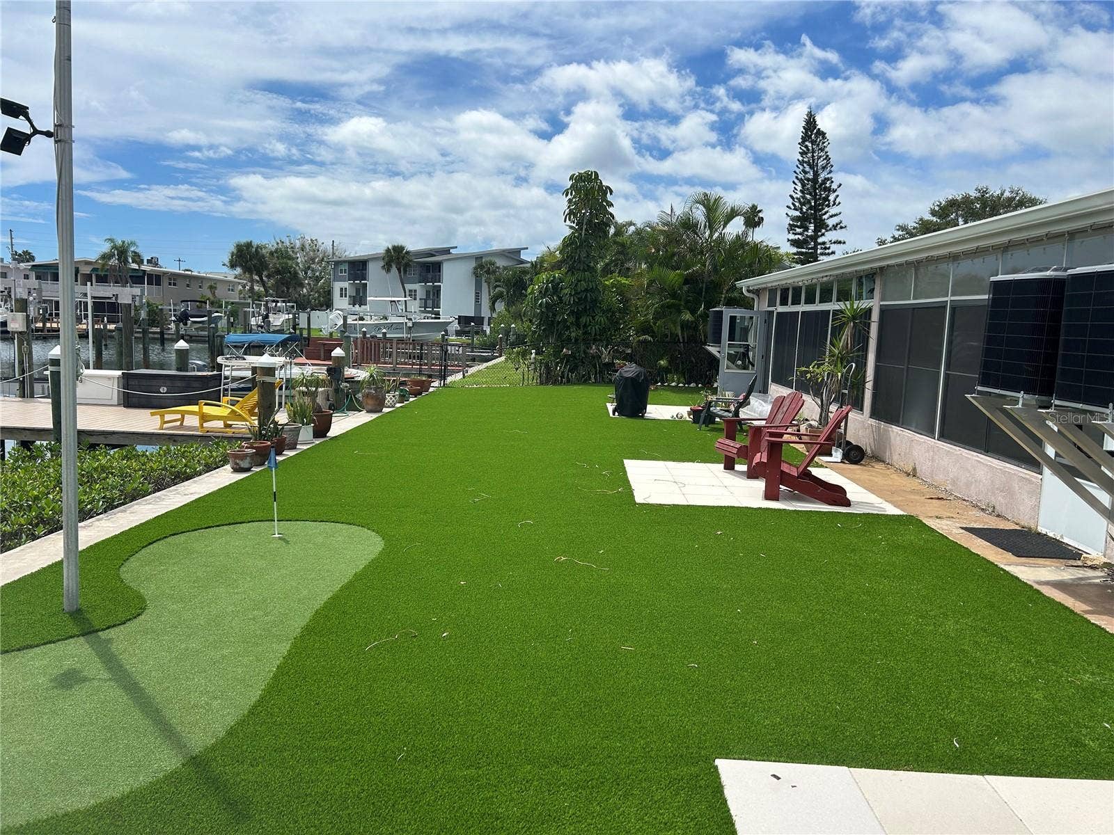 365 CAPRI BOULEVARD, Treasure Island, FL 33706 shared green space