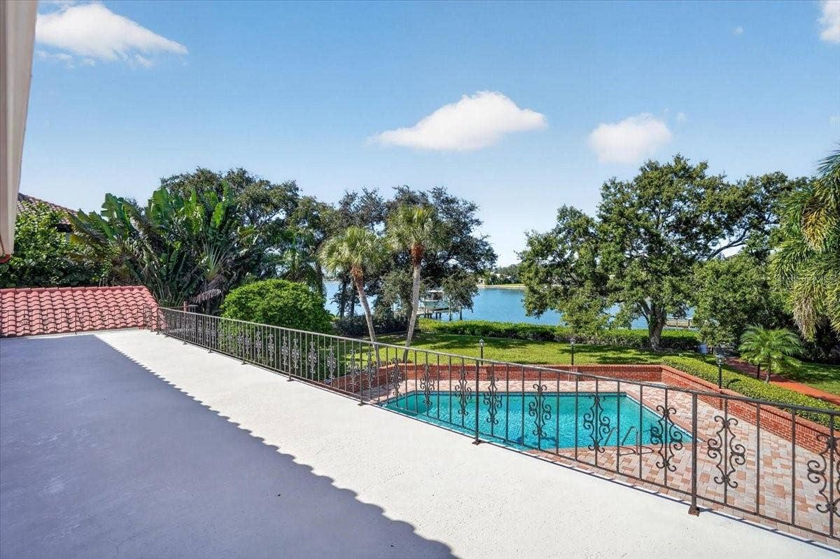 2278 KINGS POINT DRIVE, Largo, FL 33774 2278 KINGS POINT DRIVE, Largo, FL 33774