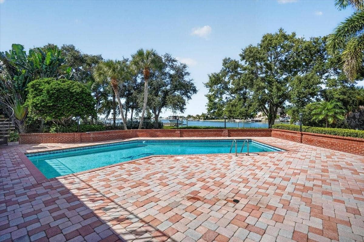 2278 KINGS POINT DRIVE, Largo, FL 33774 2278 KINGS POINT DRIVE, Largo, FL 33774