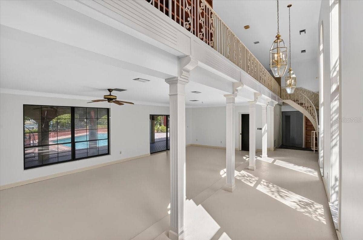 2278 KINGS POINT DRIVE, Largo, FL 33774 2278 KINGS POINT DRIVE, Largo, FL 33774