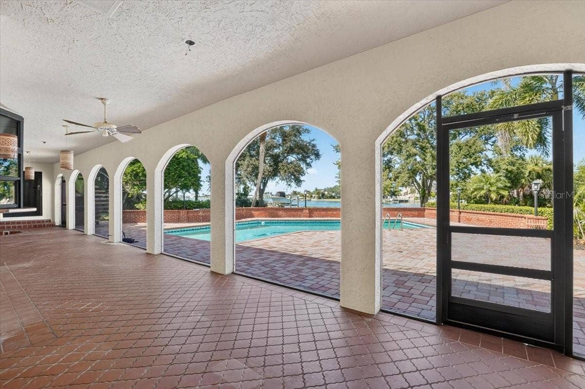 2278 KINGS POINT DRIVE, Largo, FL 33774 2278 KINGS POINT DRIVE, Largo, FL 33774