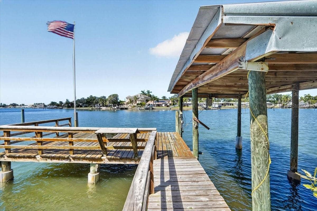 2278 KINGS POINT DRIVE, Largo, FL 33774 2278 KINGS POINT DRIVE, Largo, FL 33774