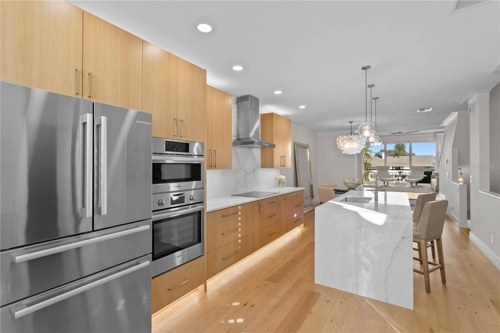 1067 PINELLAS BAYWAY S, St Petersburg, FL 33715 Kitchen