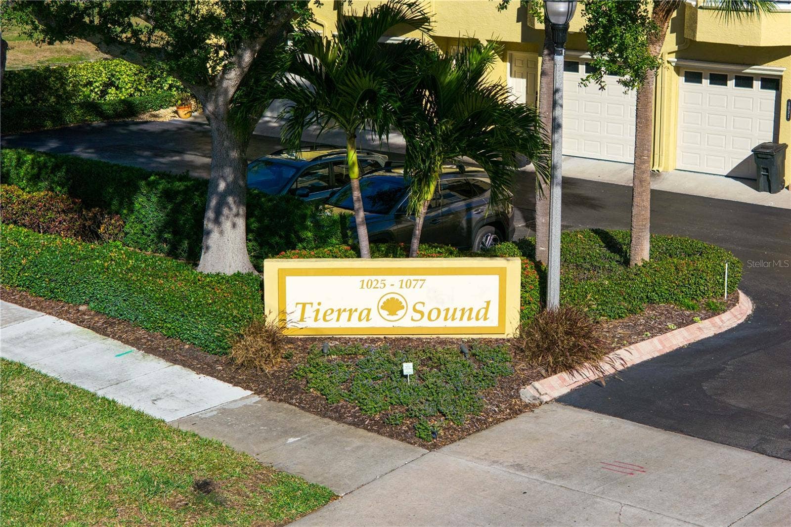 1067 PINELLAS BAYWAY S, St Petersburg, FL 33715 Tierra Sound entrance