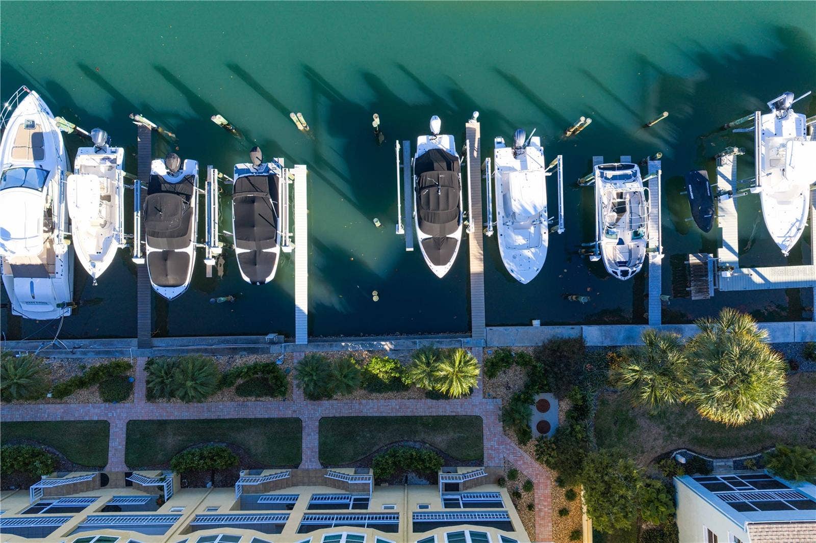 1067 PINELLAS BAYWAY S, St Petersburg, FL 33715 Oversized boat slip