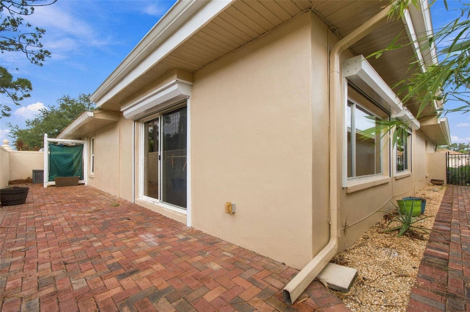 2254 HERON CIR, Clearwater, FL 33762 2254 HERON CIR, Clearwater, FL 33762