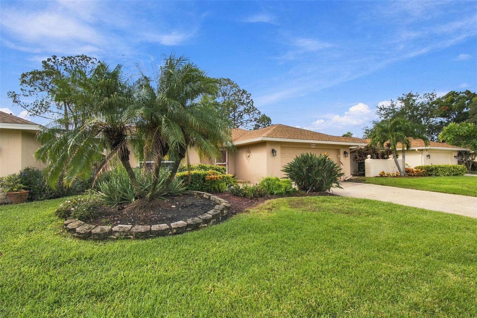 2254 HERON CIR, Clearwater, FL 33762 2254 HERON CIR, Clearwater, FL 33762