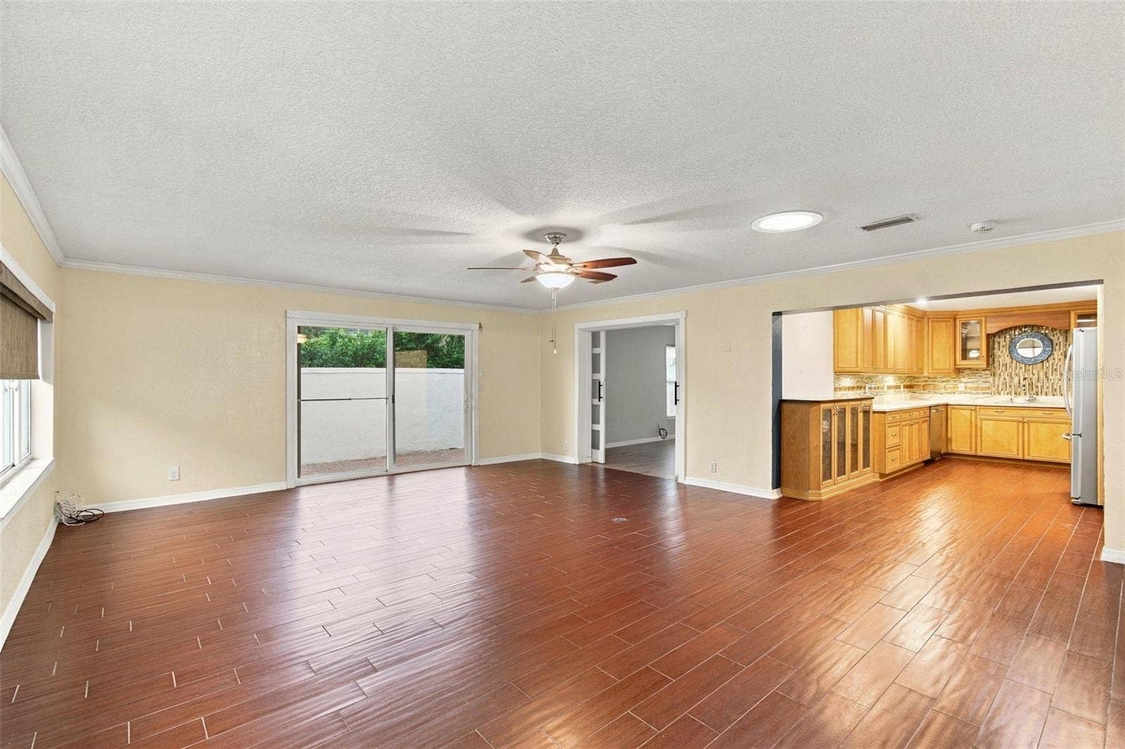 2254 HERON CIR, Clearwater, FL 33762 2254 HERON CIR, Clearwater, FL 33762