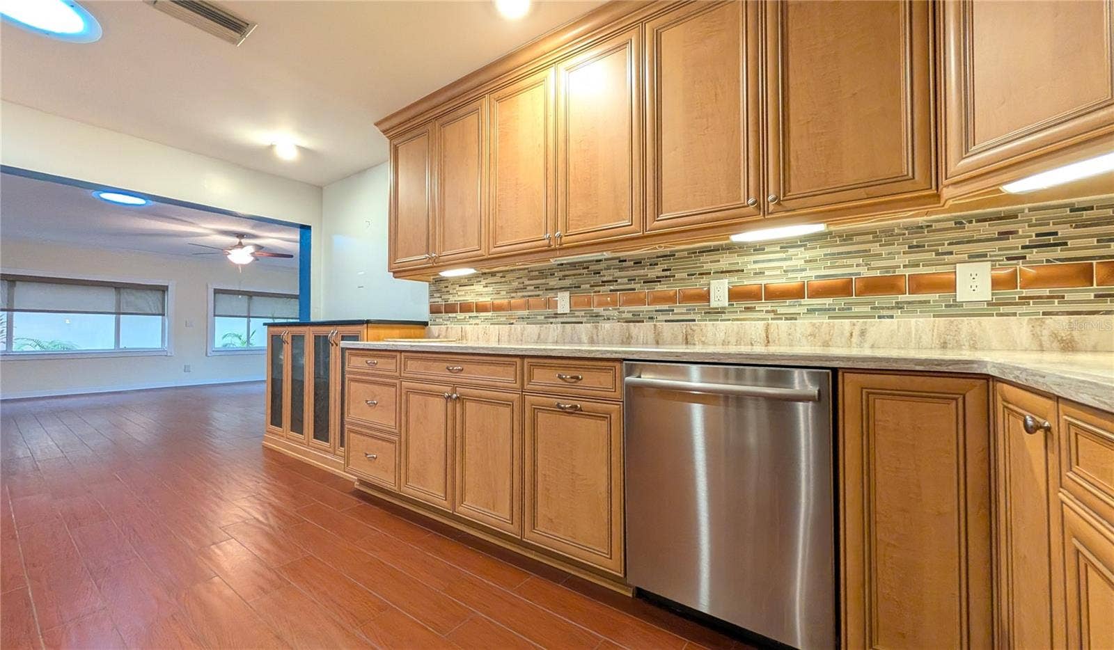 2254 HERON CIR, Clearwater, FL 33762 2254 HERON CIR, Clearwater, FL 33762