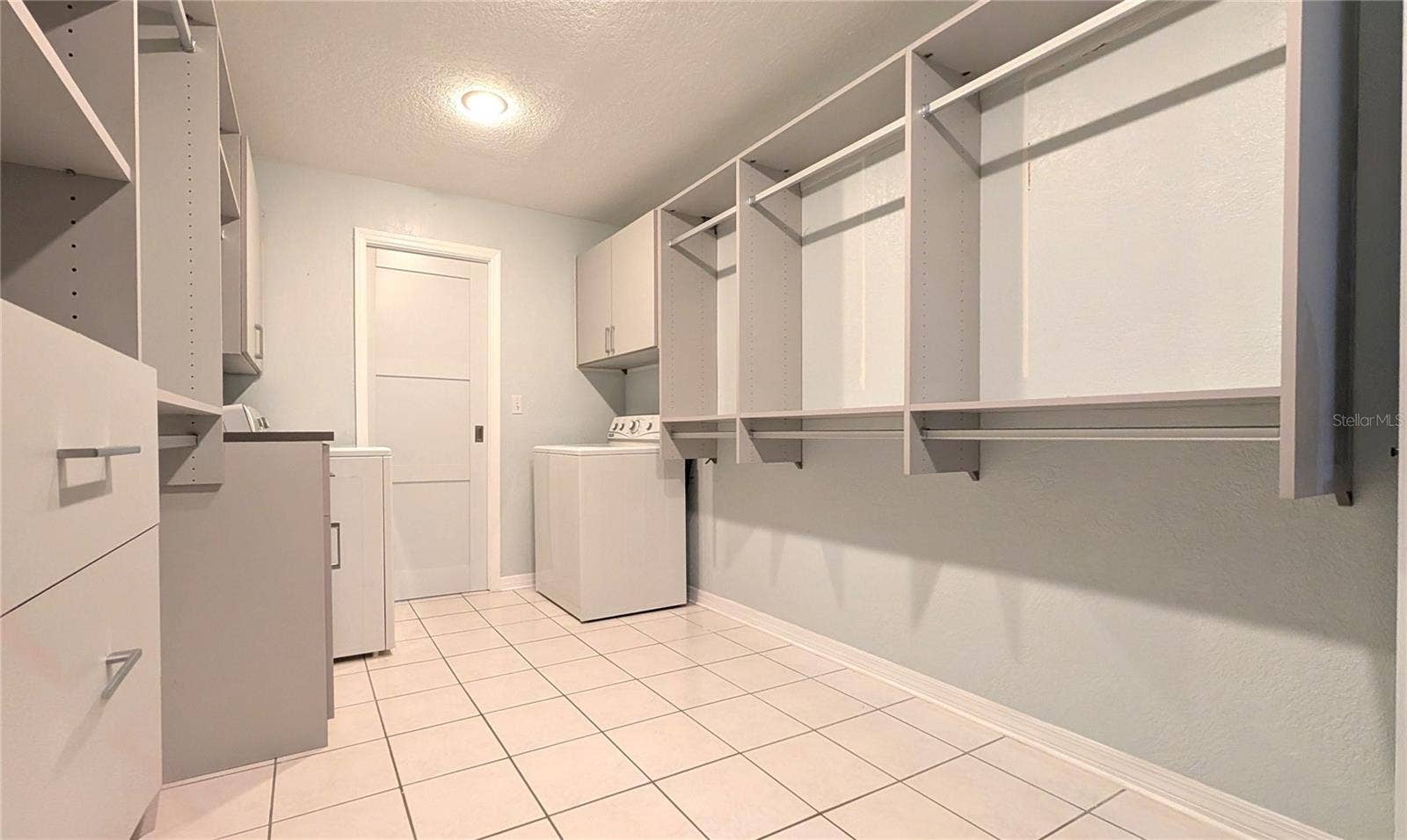 2254 HERON CIR, Clearwater, FL 33762 2254 HERON CIR, Clearwater, FL 33762
