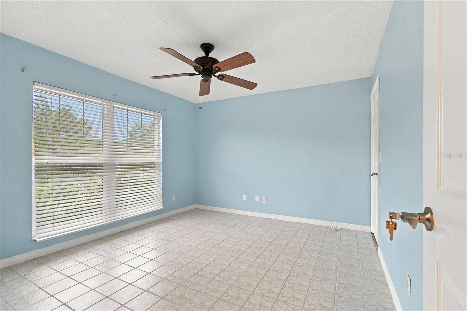 2254 HERON CIR, Clearwater, FL 33762 2254 HERON CIR, Clearwater, FL 33762