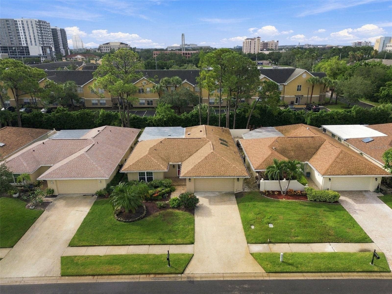2254 HERON CIR, Clearwater, FL 33762 2254 HERON CIR, Clearwater, FL 33762