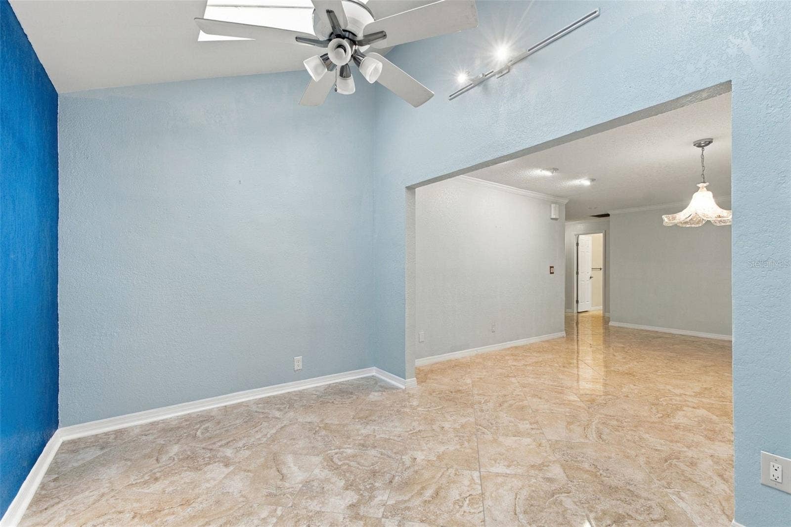 2254 HERON CIR, Clearwater, FL 33762 2254 HERON CIR, Clearwater, FL 33762