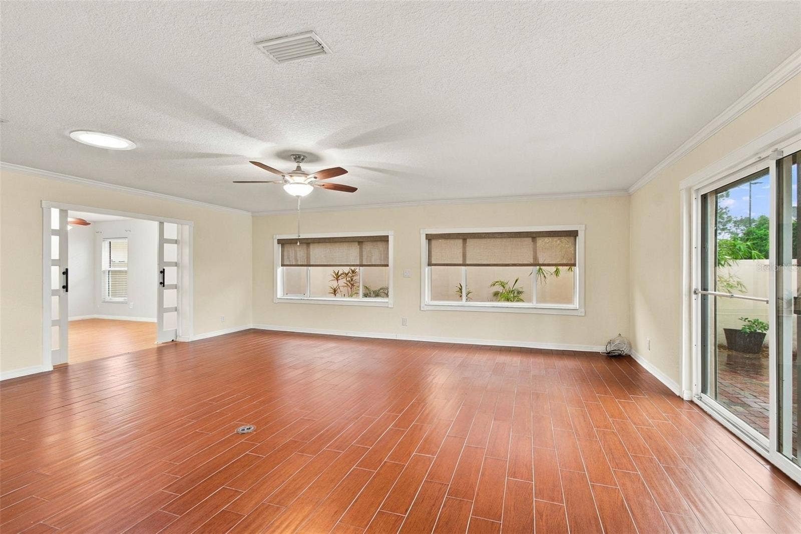 2254 HERON CIR, Clearwater, FL 33762 2254 HERON CIR, Clearwater, FL 33762