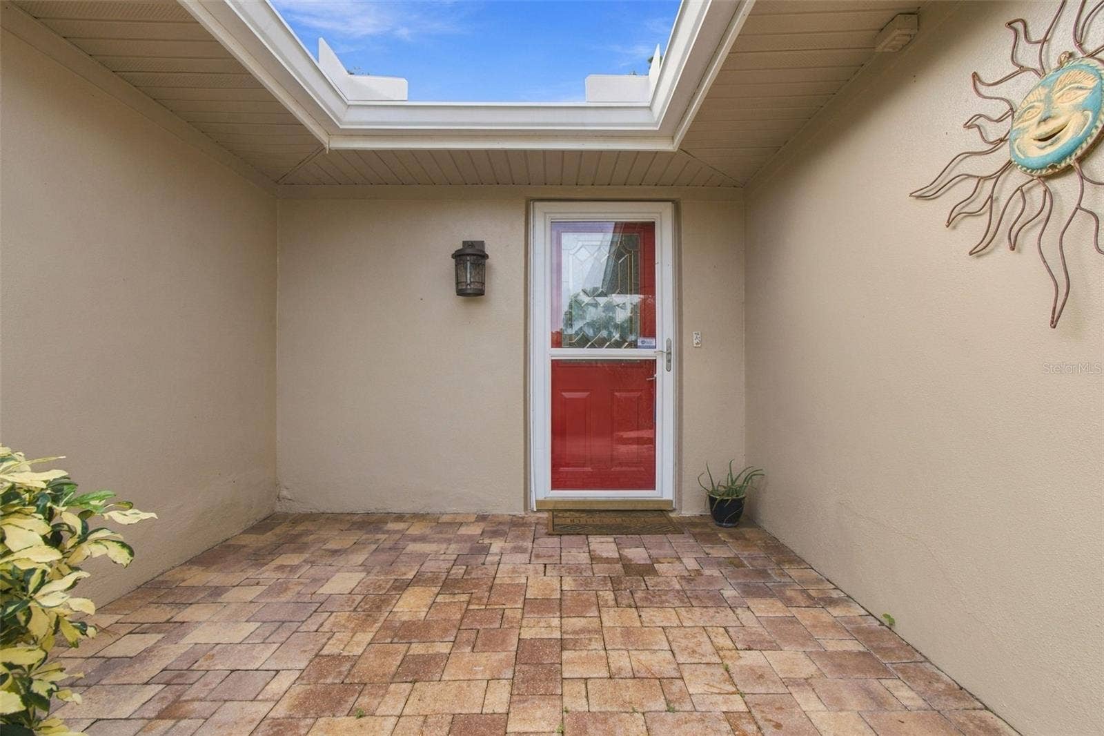 2254 HERON CIR, Clearwater, FL 33762 2254 HERON CIR, Clearwater, FL 33762