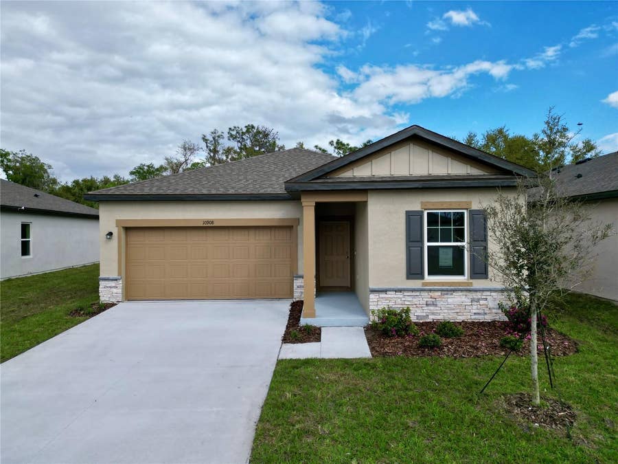 Property photo for 10854 CURVING CREEK LOOP, Parrish, FL