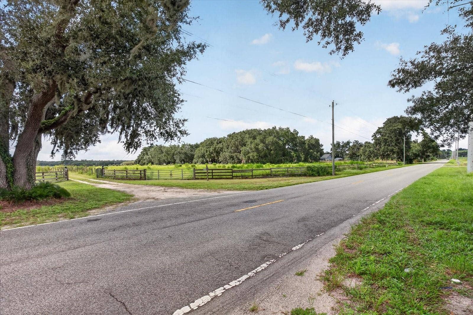 9229 FORT KING ROAD, Dade City, FL 33525