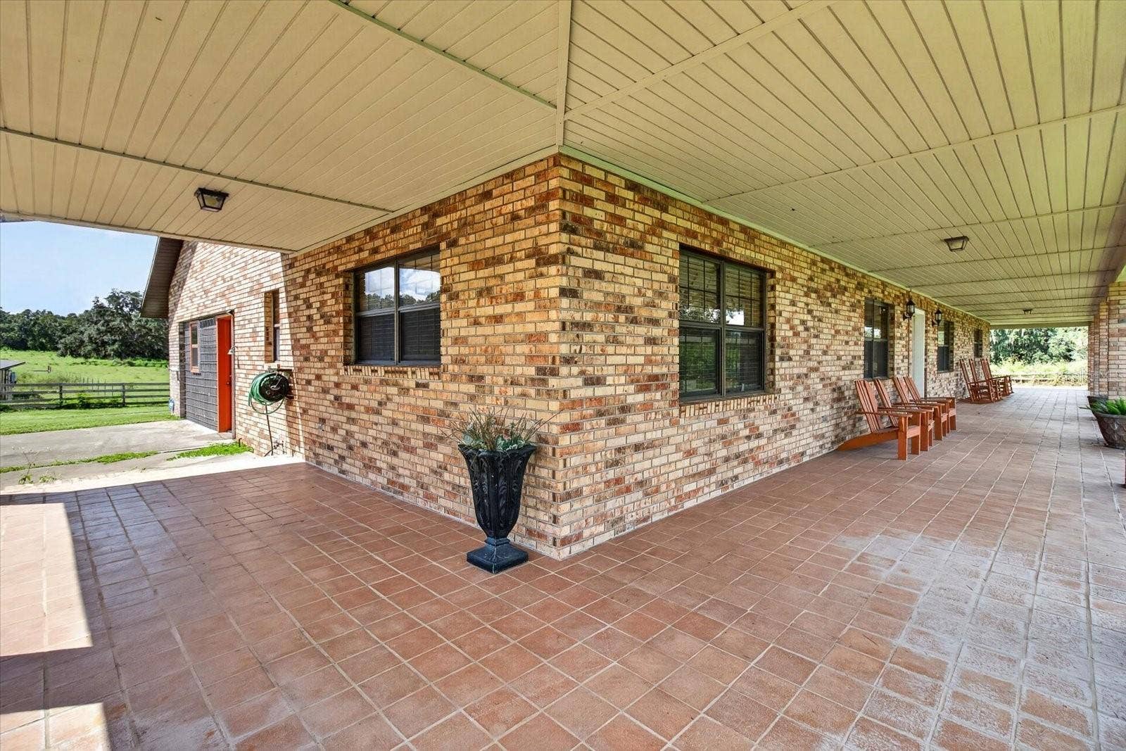 9229 FORT KING ROAD, Dade City, FL 33525