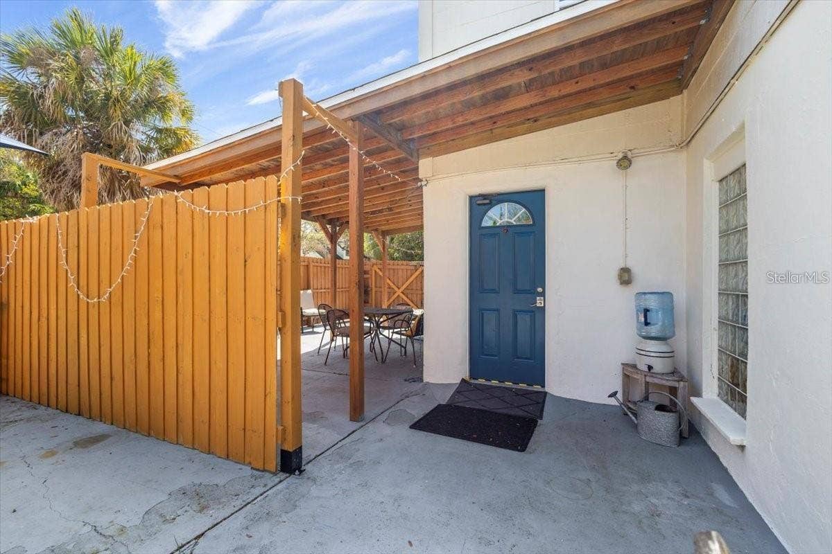 1901 3RD STREET S, St Petersburg, FL 33705 1901 3RD STREET S, St Petersburg, FL 33705