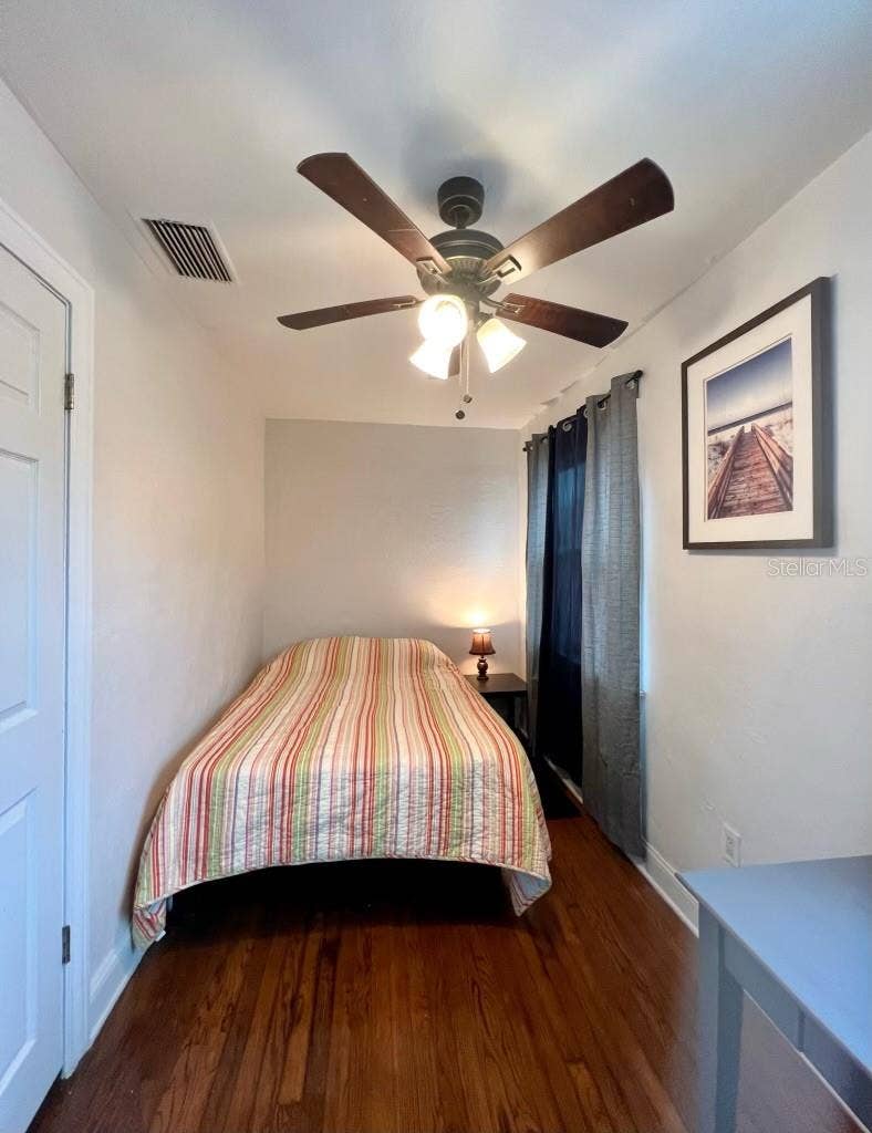 1901 3RD STREET S, St Petersburg, FL 33705 1901 3RD STREET S, St Petersburg, FL 33705