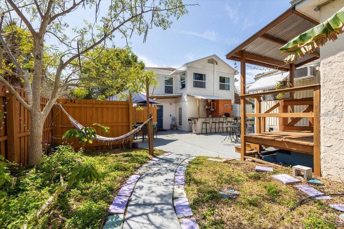 1901 3RD STREET S, St Petersburg, FL 33705 1901 3RD STREET S, St Petersburg, FL 33705