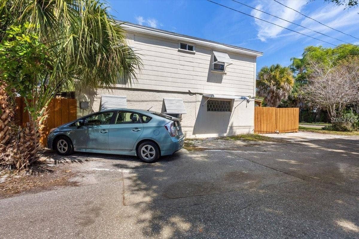 1901 3RD STREET S, St Petersburg, FL 33705 1901 3RD STREET S, St Petersburg, FL 33705