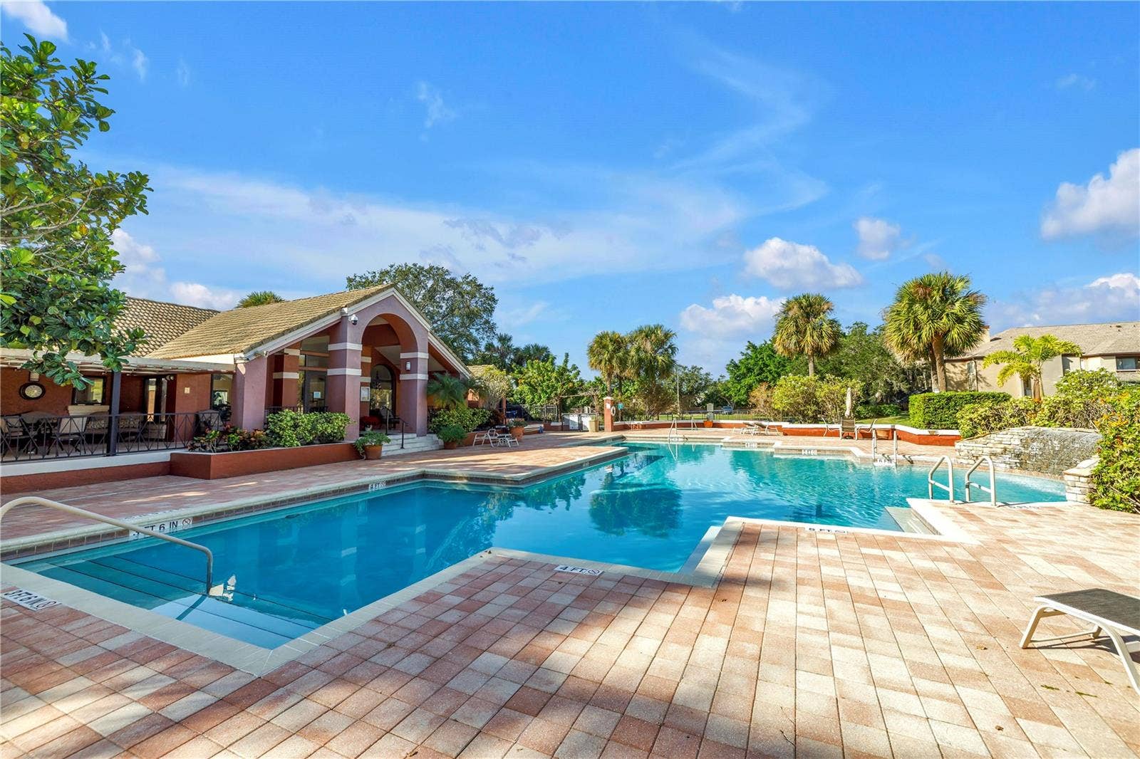 10263 GANDY BOULEVARD N, #315, St Petersburg, FL 33702 community pool