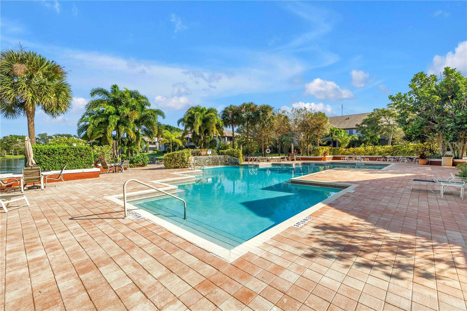 10263 GANDY BOULEVARD N, #315, St Petersburg, FL 33702 community pool