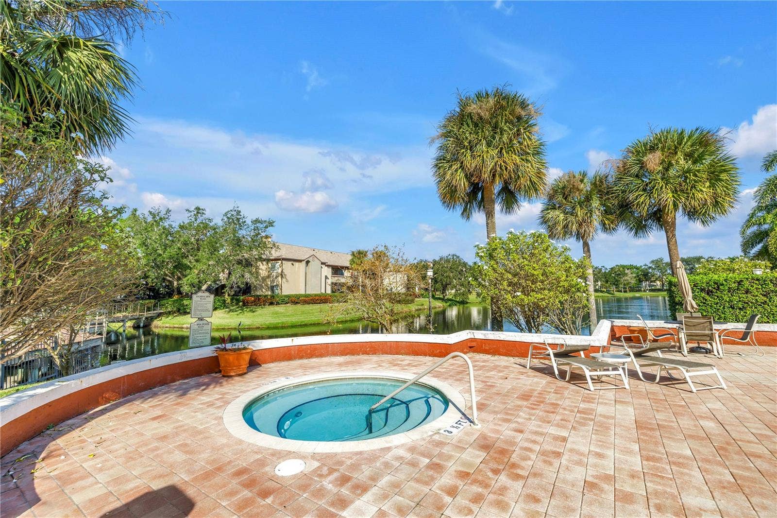 10263 GANDY BOULEVARD N, #315, St Petersburg, FL 33702 community pool