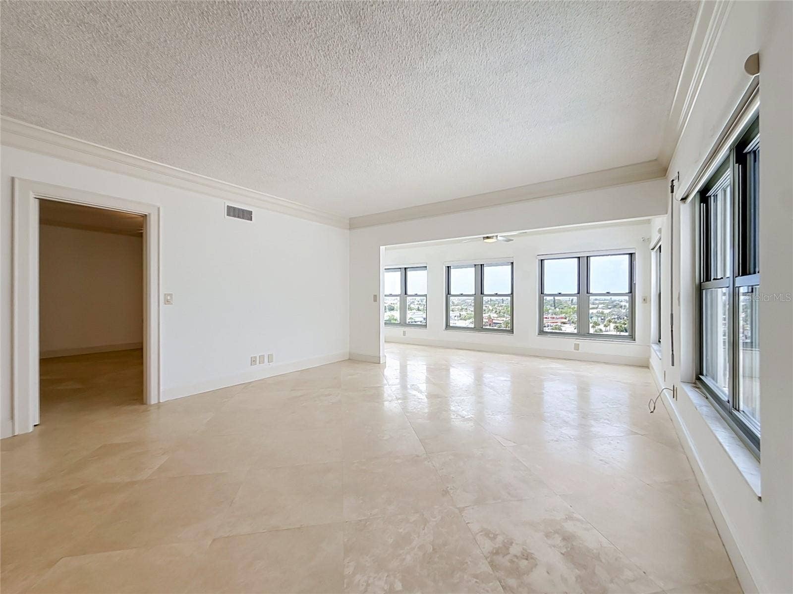 4950 GULF BOULEVARD, #903, St Pete Beach, FL 33706 4950 GULF BOULEVARD, #903, St Pete Beach, FL 33706
