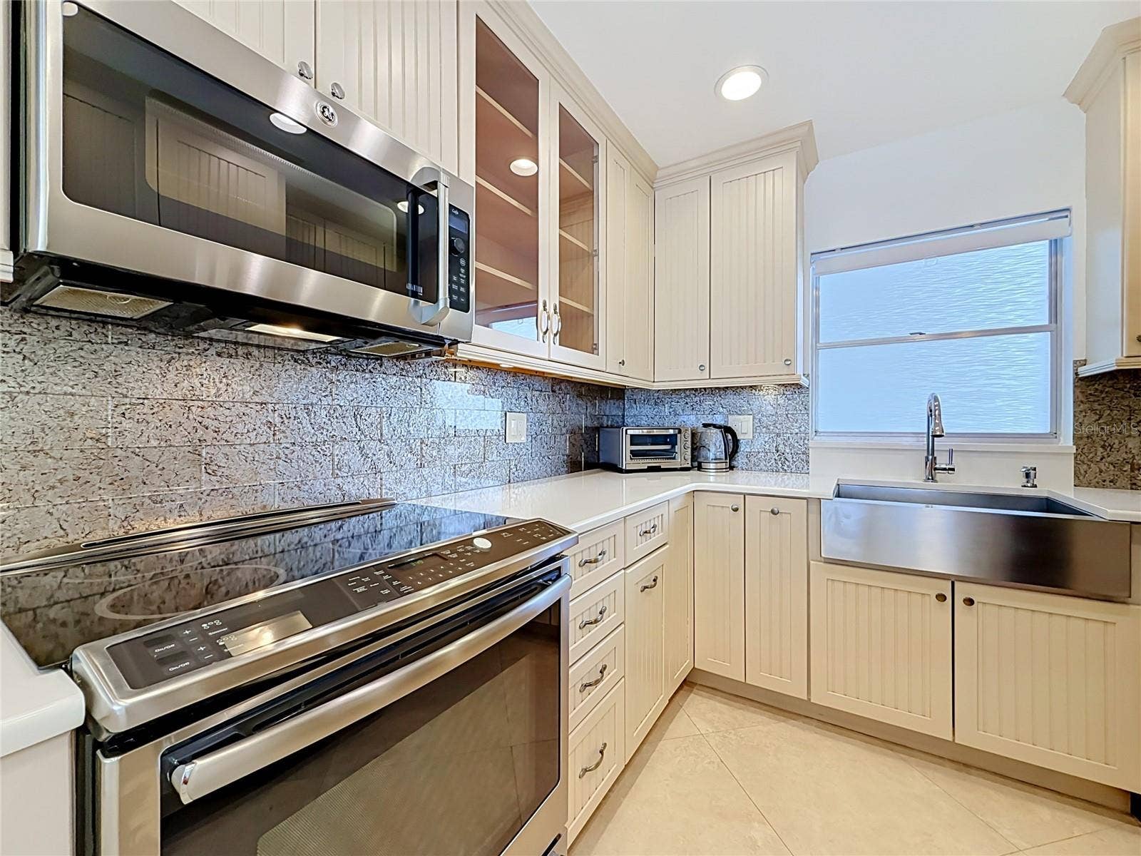 4950 GULF BOULEVARD, #903, St Pete Beach, FL 33706 4950 GULF BOULEVARD, #903, St Pete Beach, FL 33706