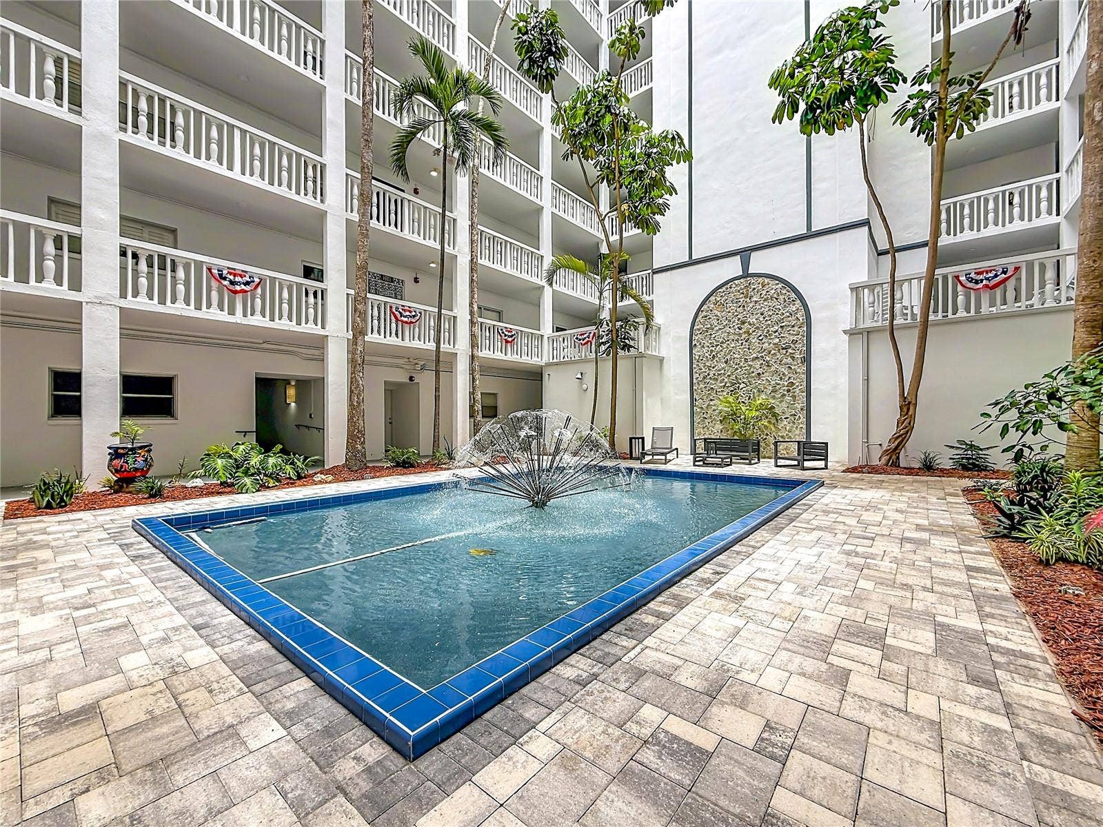 4950 GULF BOULEVARD, #903, St Pete Beach, FL 33706 4950 GULF BOULEVARD, #903, St Pete Beach, FL 33706