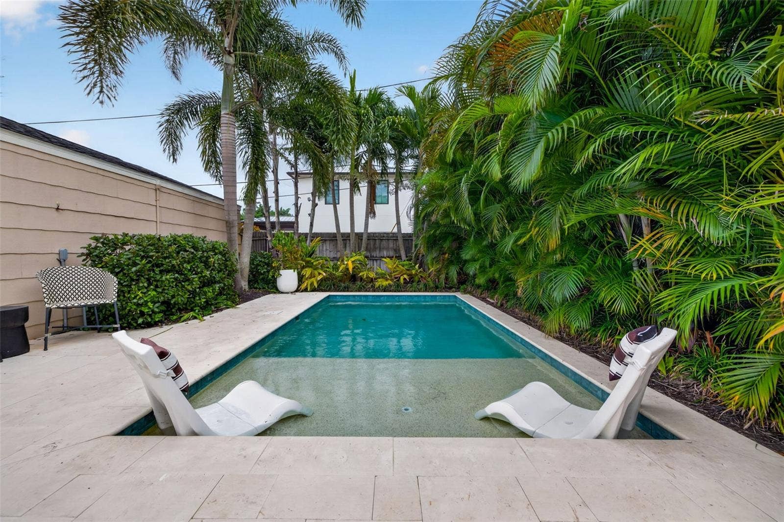 118 26TH AVENUE N, St Petersburg, FL 33704 118 26TH AVENUE N, St Petersburg, FL 33704