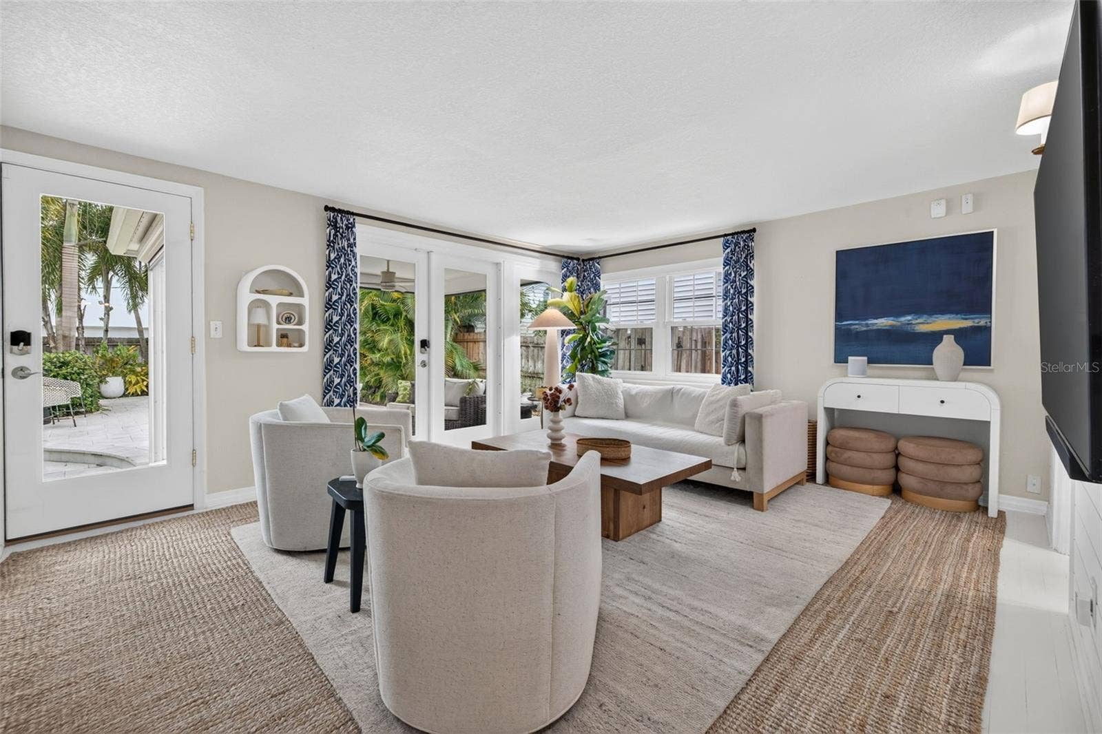 118 26TH AVENUE N, St Petersburg, FL 33704 118 26TH AVENUE N, St Petersburg, FL 33704
