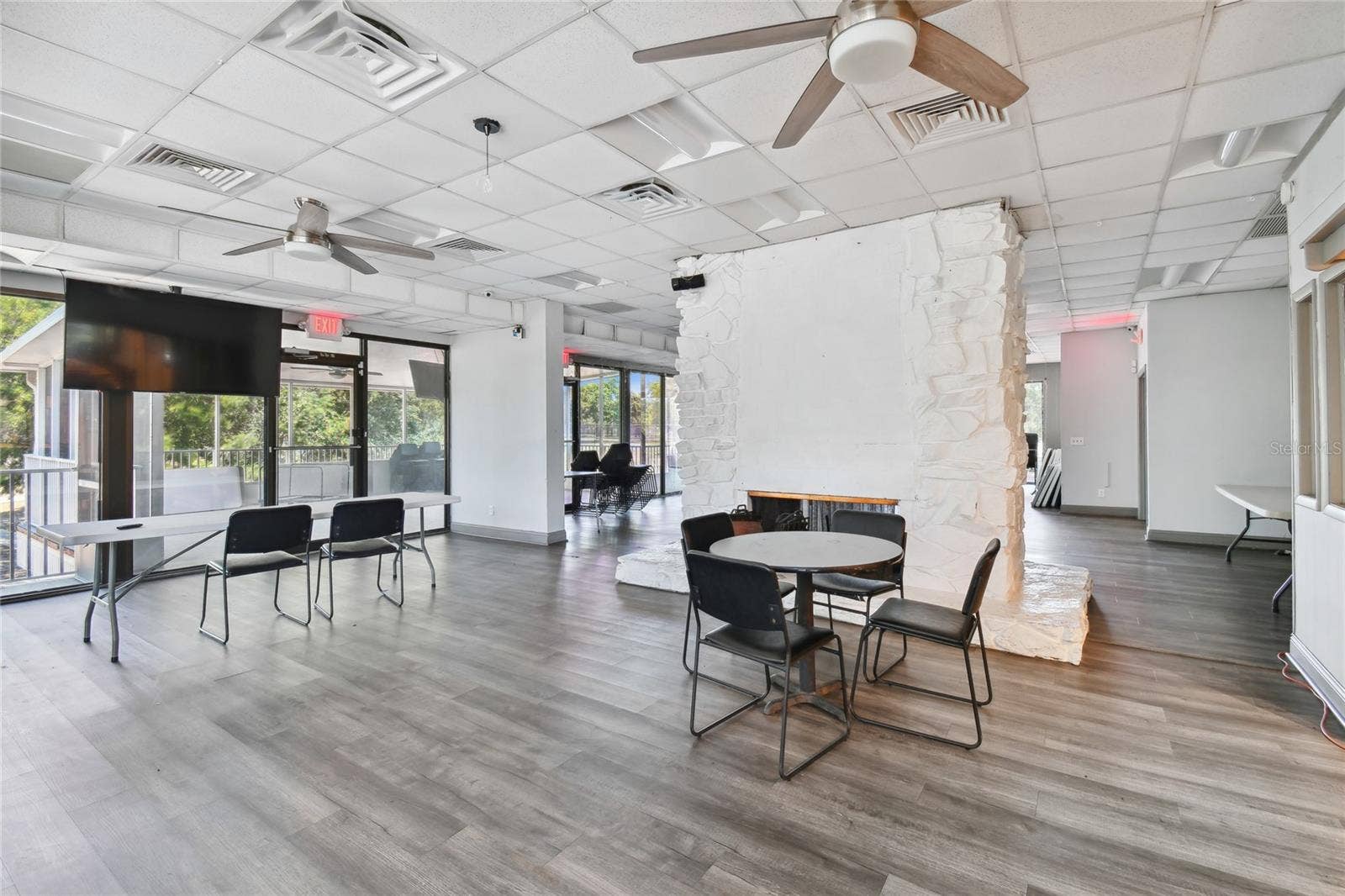 23227 CLUB VILLAS DRIVE, #38, Land O Lakes, FL 34639 Club House Meeting Room
