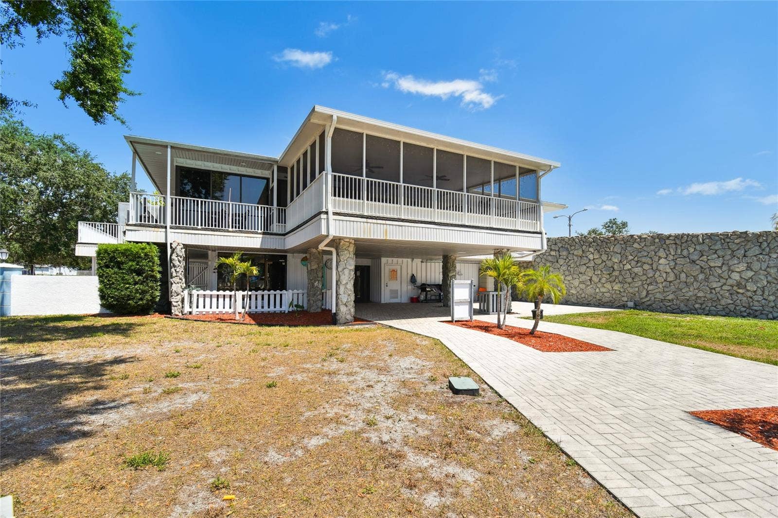 23227 CLUB VILLAS DRIVE, #38, Land O Lakes, FL 34639 Club House Restaurant