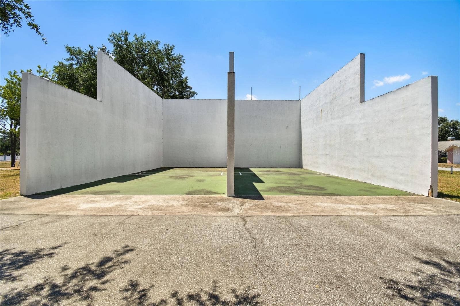 23227 CLUB VILLAS DRIVE, #38, Land O Lakes, FL 34639 Racquetball Courts