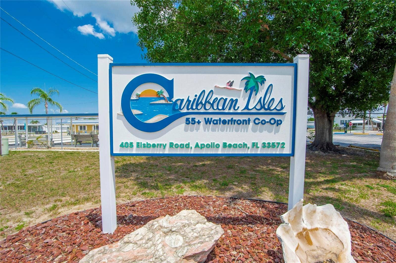 102 E SAINT LUCIA LOOP, Apollo Beach, FL 33572 102 E SAINT LUCIA LOOP, Apollo Beach, FL 33572