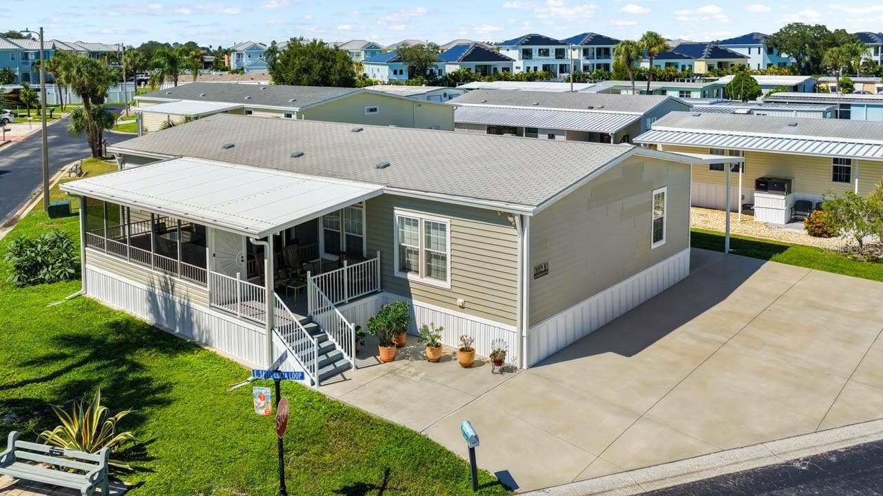 102 E SAINT LUCIA LOOP, Apollo Beach, FL 33572 102 E SAINT LUCIA LOOP, Apollo Beach, FL 33572