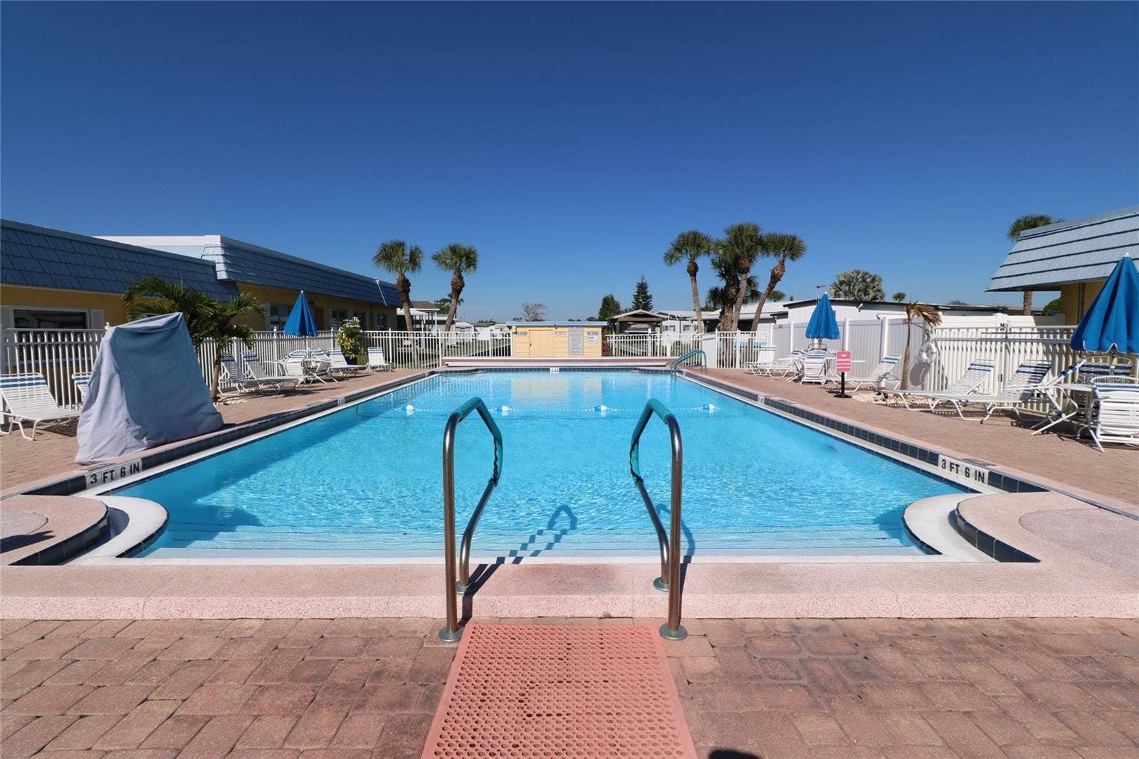 102 E SAINT LUCIA LOOP, Apollo Beach, FL 33572 102 E SAINT LUCIA LOOP, Apollo Beach, FL 33572