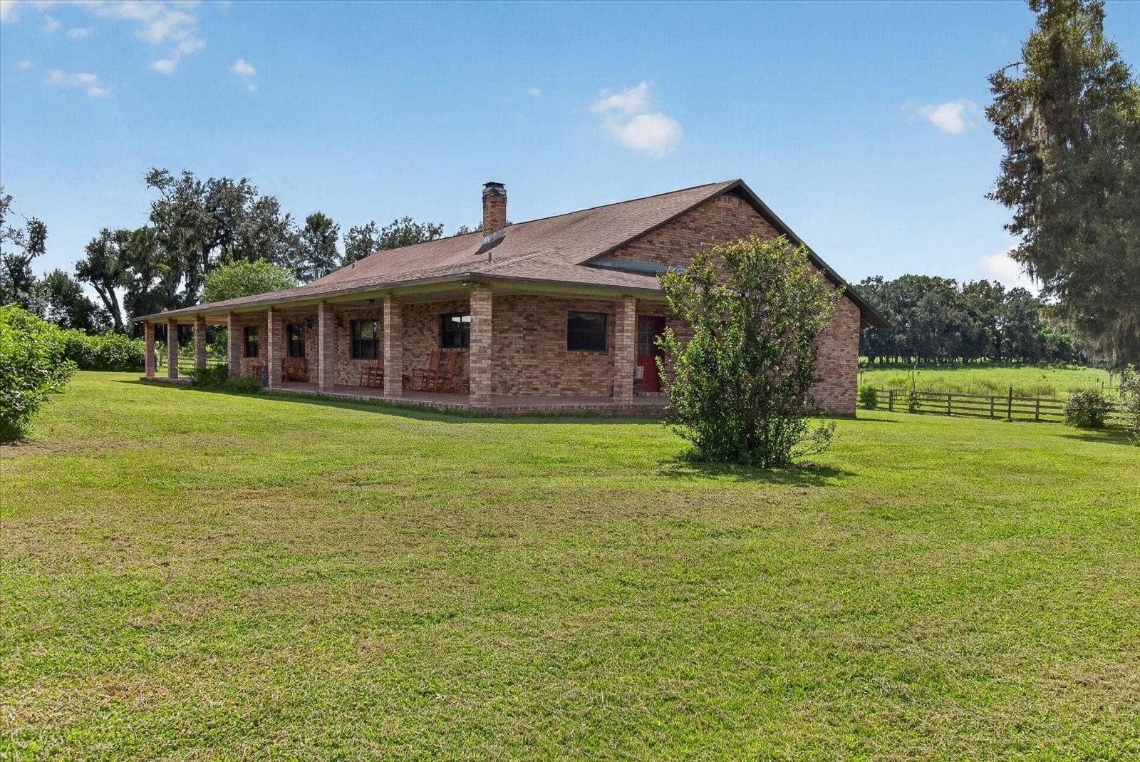 9229 FORT KING ROAD, Dade City, FL 33525
