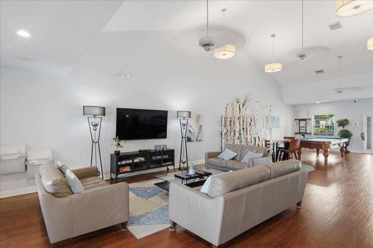 111 SEAHORSE DRIVE SE, #B, St Petersburg, FL 33705 111 SEAHORSE DRIVE SE, #B, St Petersburg, FL 33705