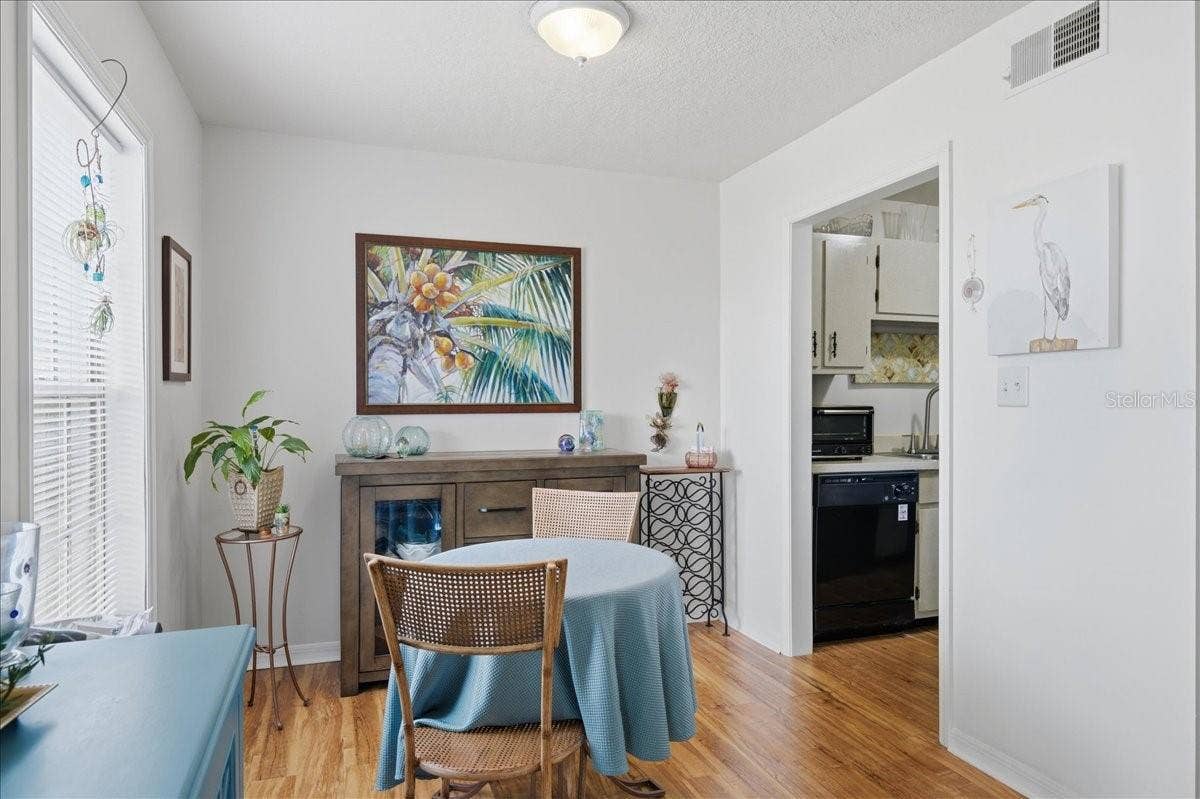 111 SEAHORSE DRIVE SE, #B, St Petersburg, FL 33705 111 SEAHORSE DRIVE SE, #B, St Petersburg, FL 33705