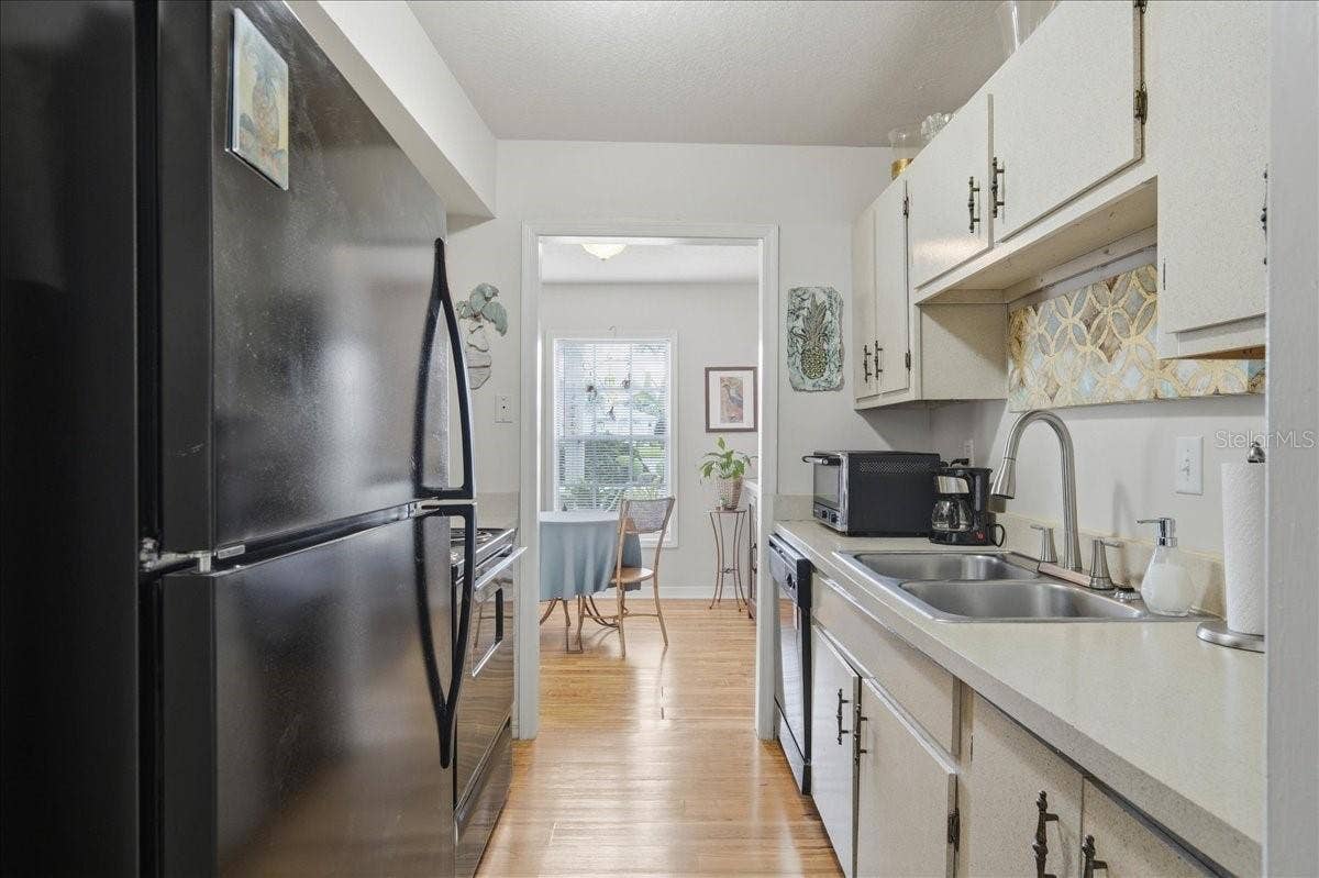 111 SEAHORSE DRIVE SE, #B, St Petersburg, FL 33705 111 SEAHORSE DRIVE SE, #B, St Petersburg, FL 33705