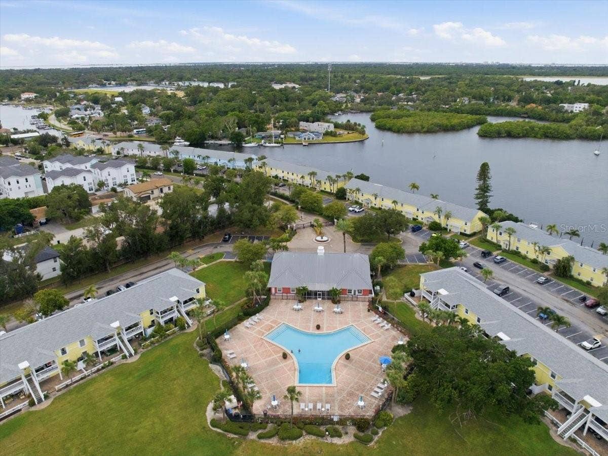 111 SEAHORSE DRIVE SE, #B, St Petersburg, FL 33705 111 SEAHORSE DRIVE SE, #B, St Petersburg, FL 33705