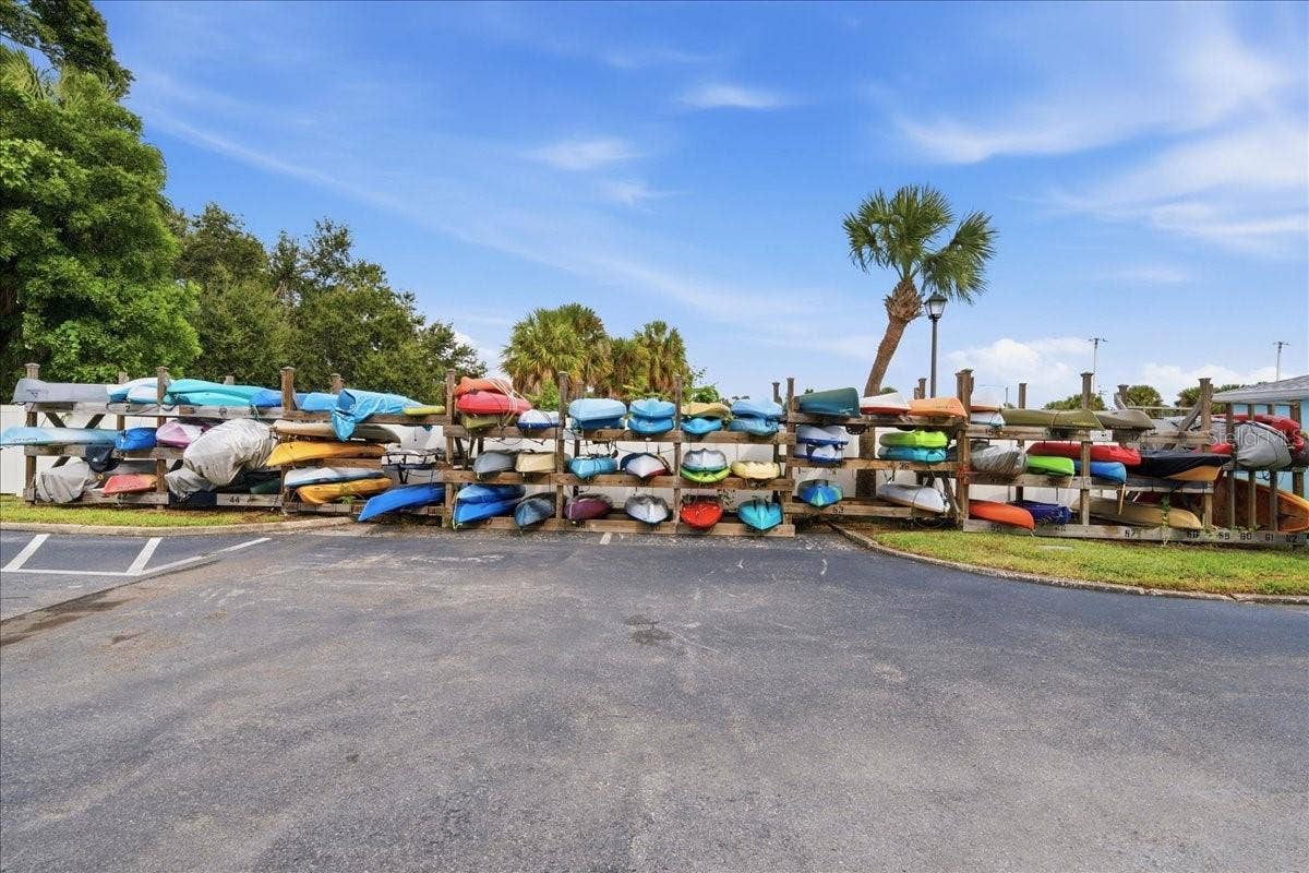 111 SEAHORSE DRIVE SE, #B, St Petersburg, FL 33705 111 SEAHORSE DRIVE SE, #B, St Petersburg, FL 33705