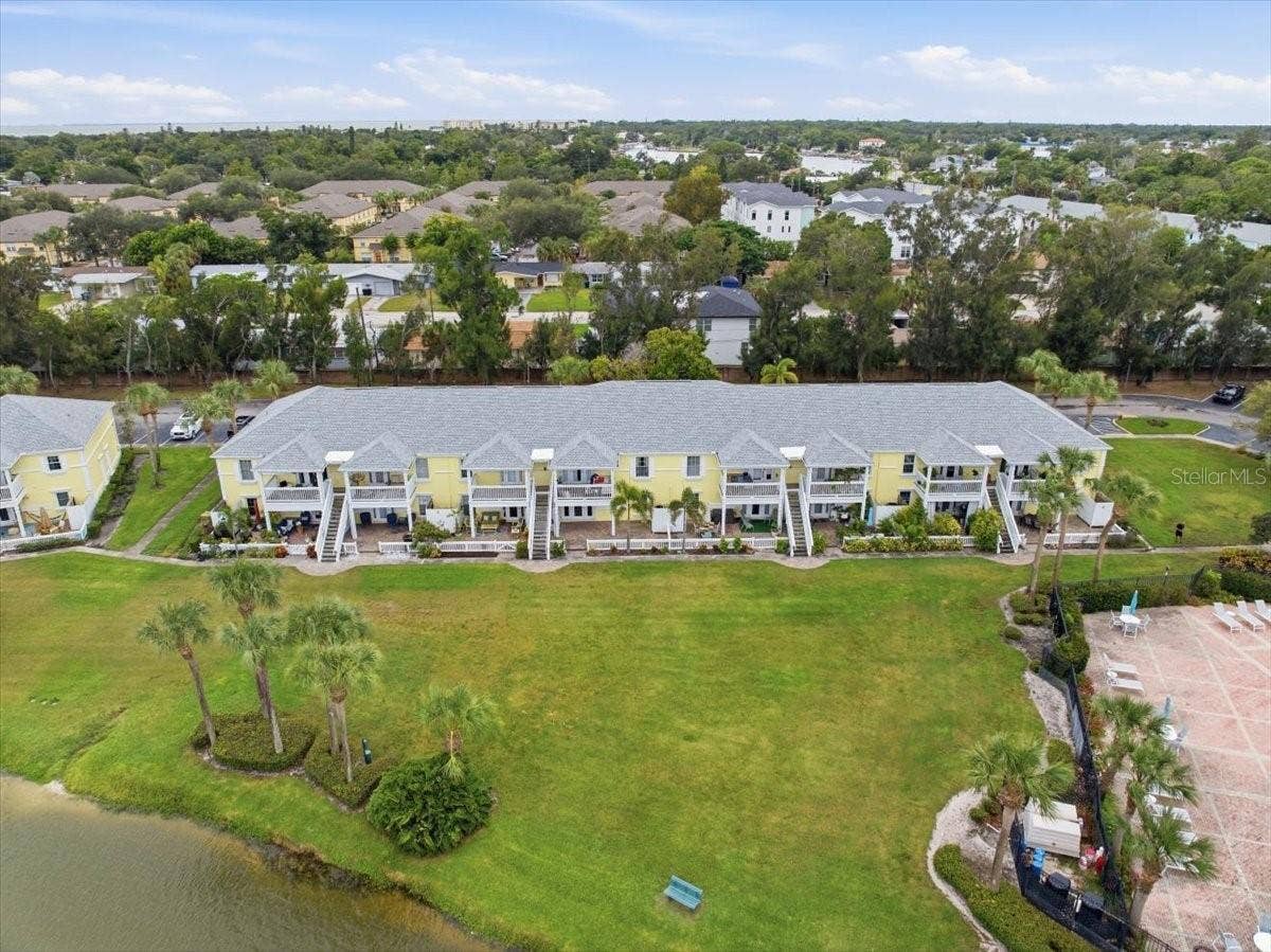 111 SEAHORSE DRIVE SE, #B, St Petersburg, FL 33705 111 SEAHORSE DRIVE SE, #B, St Petersburg, FL 33705