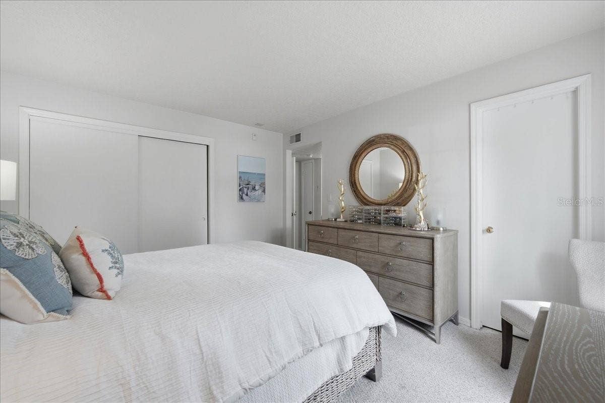 111 SEAHORSE DRIVE SE, #B, St Petersburg, FL 33705 111 SEAHORSE DRIVE SE, #B, St Petersburg, FL 33705