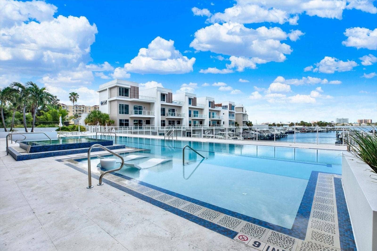 900 N OSCEOLA AVENUE AVENUE, #401, Clearwater, FL 33755