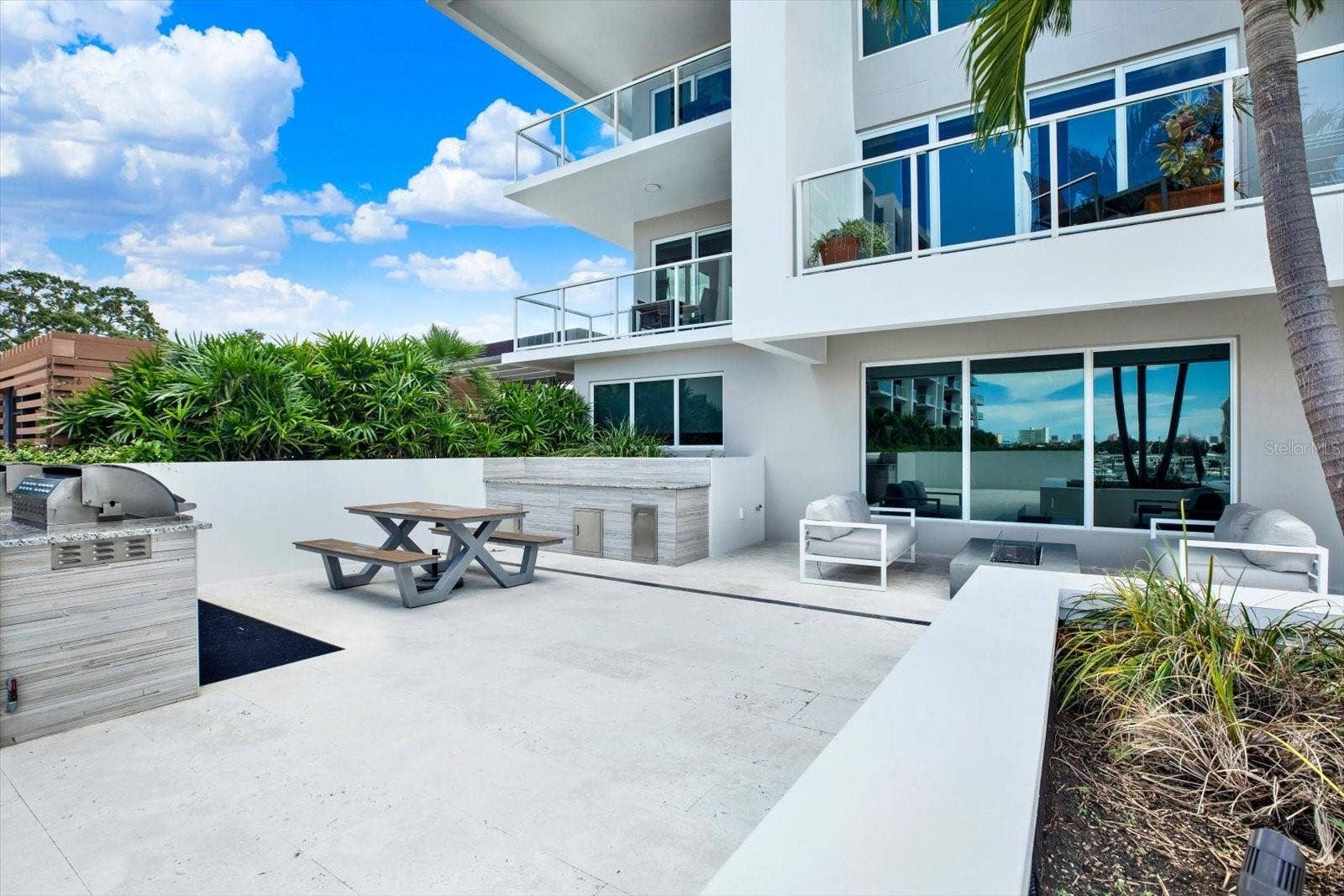 900 N OSCEOLA AVENUE AVENUE, #401, Clearwater, FL 33755